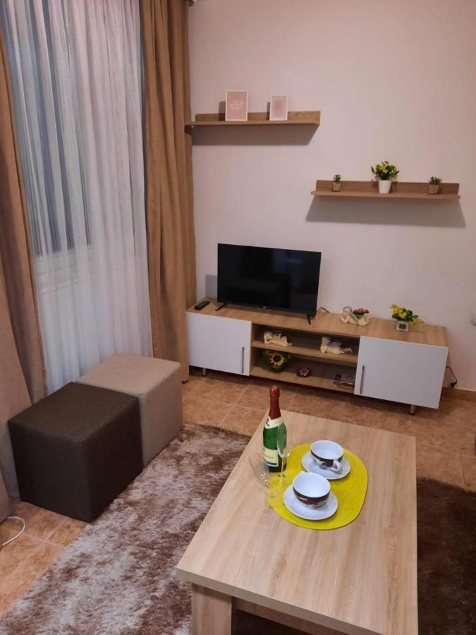 Apartman Rada 2 Bijeljina Exterior photo