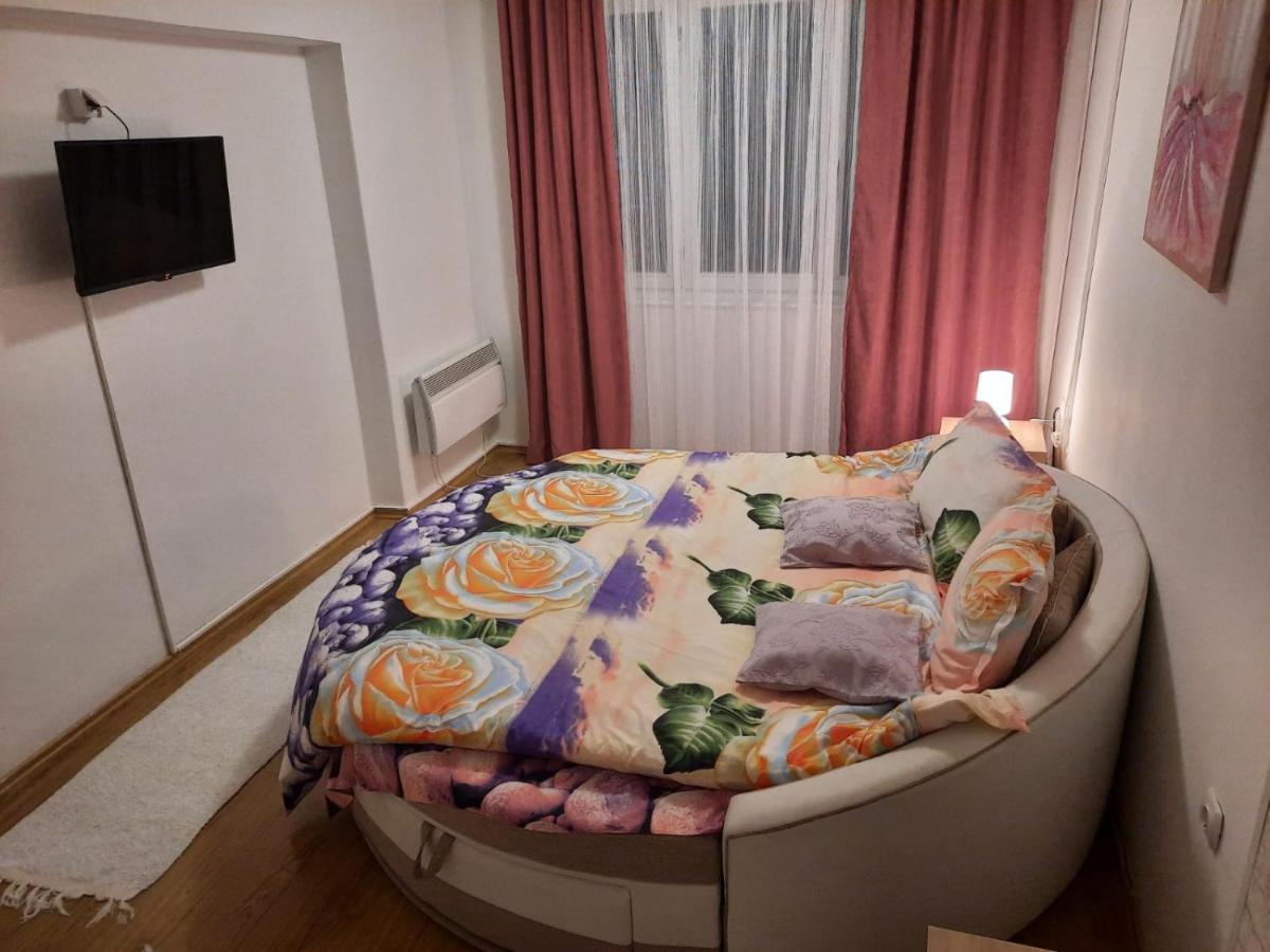 Apartman Rada 2 Bijeljina Exterior photo